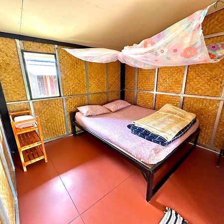 فندق Twin Hut باي المظهر الخارجي الصورة